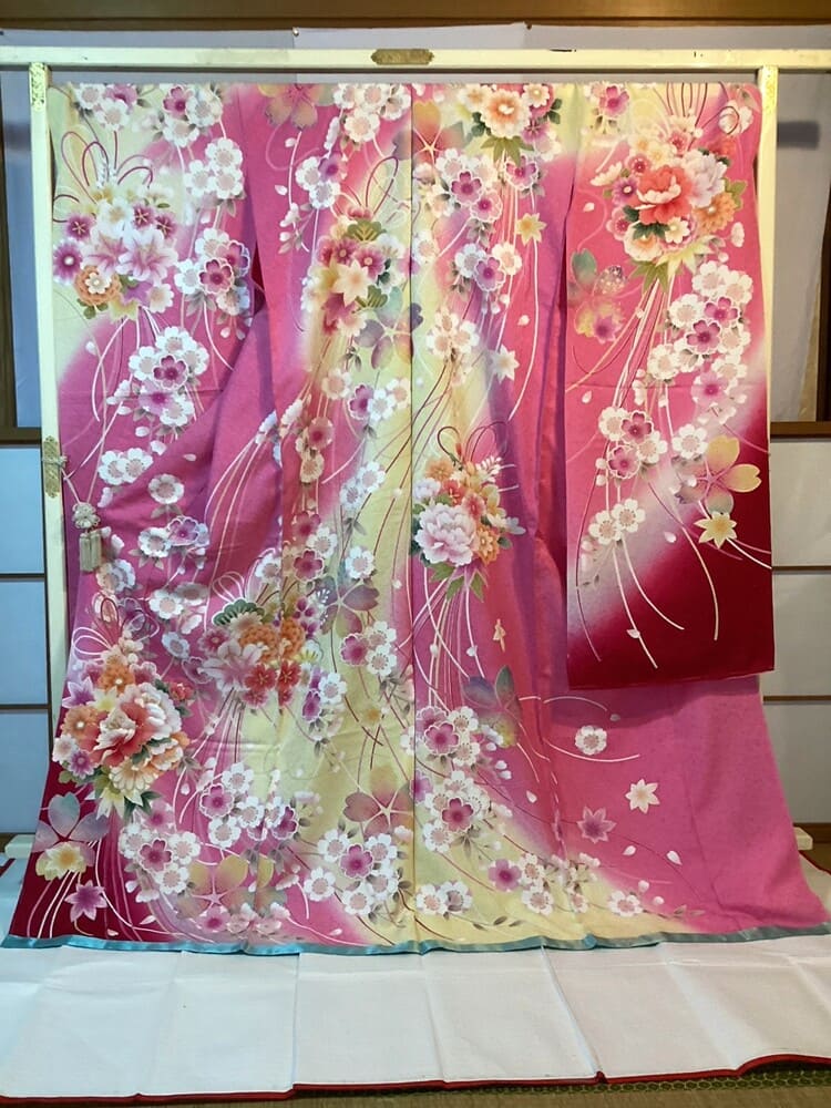 k-113 赤紫ぼかしに花束