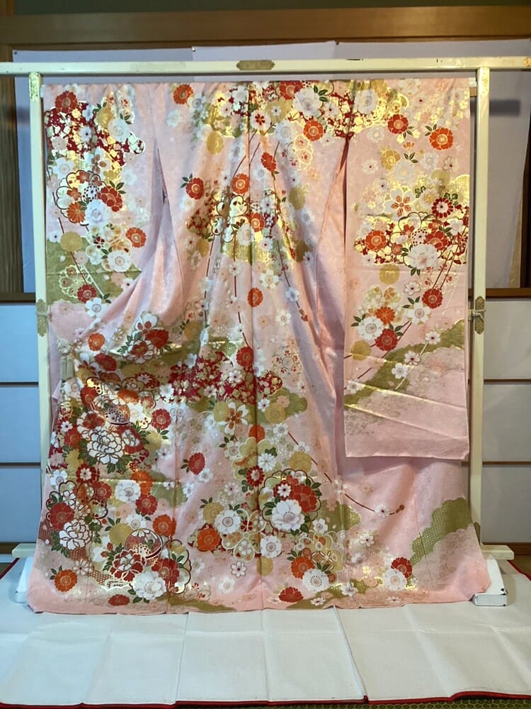 k-118　ピンク地に金彩花