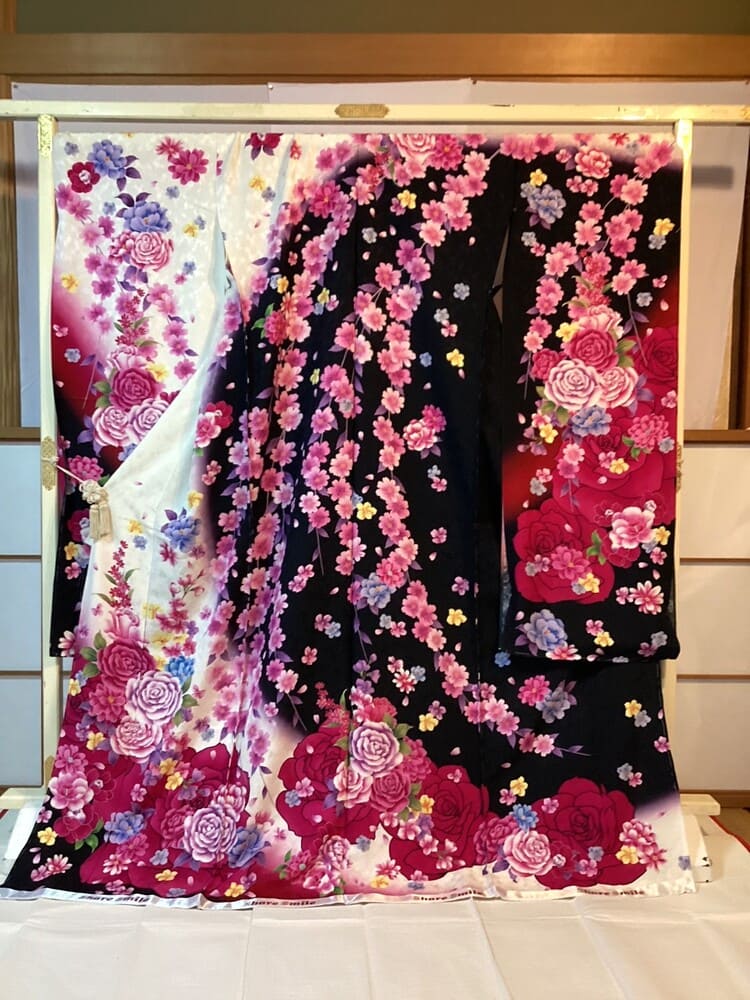 k-128 赤黒ぼかしにしだれ花